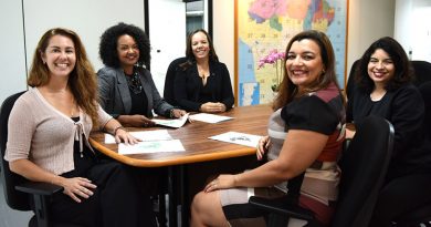 Com experiência em educação, mulheres atuam no comando das escolas cívico-militares Com experiência em educação, mulheres atuam no comando das escolas cívico-militares