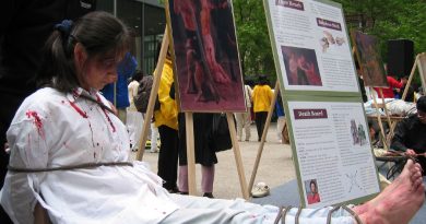 Governo chinês usa método de tortura do Estado Islâmico contra os cristãos, diz relatório Governo chinês usa método de tortura do Estado Islâmico contra os cristãos, diz relatório